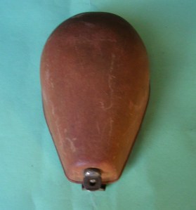 Caja con mascarilla de Esmarch para anestesia